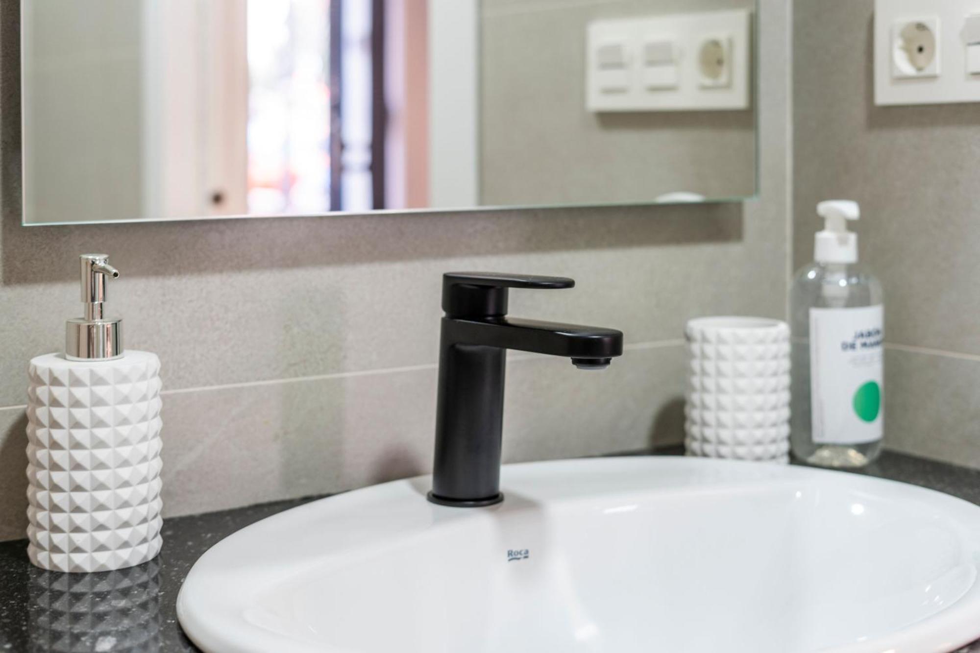 Vlc Host - Ausias March Apartment Valencia Ngoại thất bức ảnh